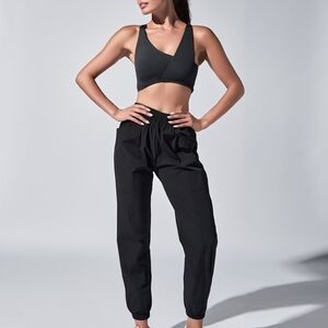 Heroine Sport Black High-Waist Sweatpants